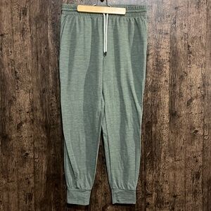 WOMENS NORTHFACE JOGGERS SIZE LARGE